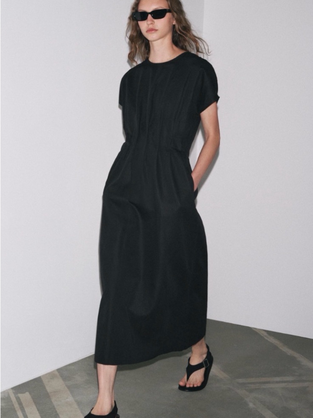 Zara Black Short-Sleeve Maxi Dress — Minimal Elegant Silhouette